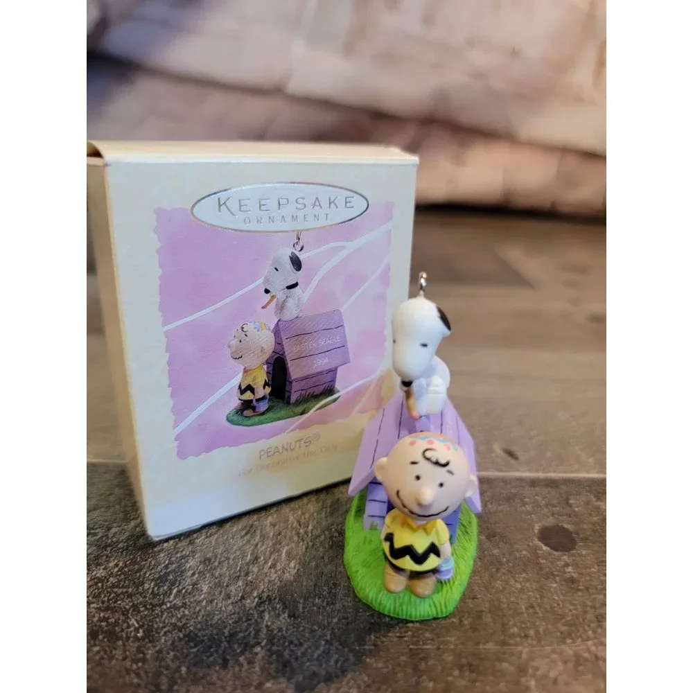 Hallmark Peanuts 1994‎ Easter Beagle snoopy Charlie